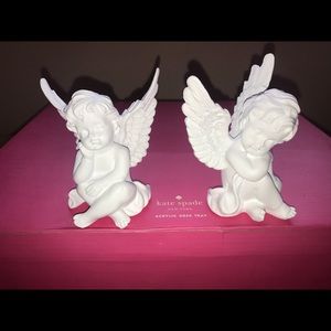 Peacful Cherubs Statue